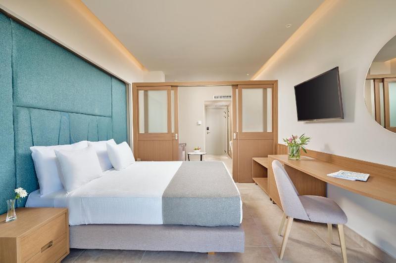 Junior Suite with Sea View image 4