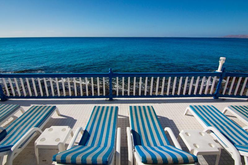 Two-Bedroom Apartment with Sea View (4 Adults) image 4