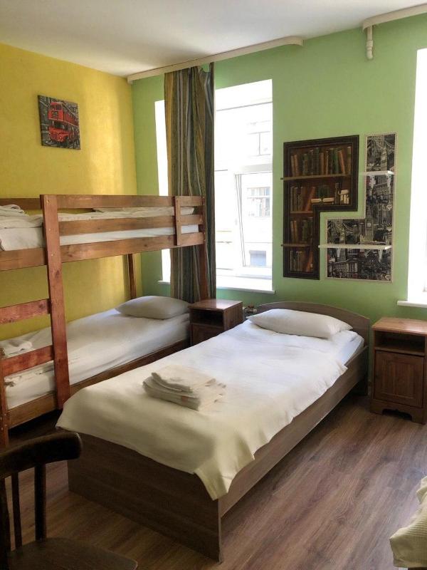 Quadruple Room with Private Bathroom image 3