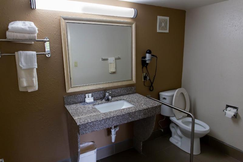 King Room - Disability Access image 4
