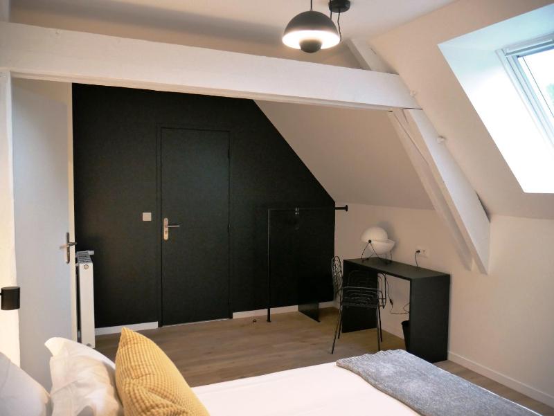 Deluxe Double Room image 3