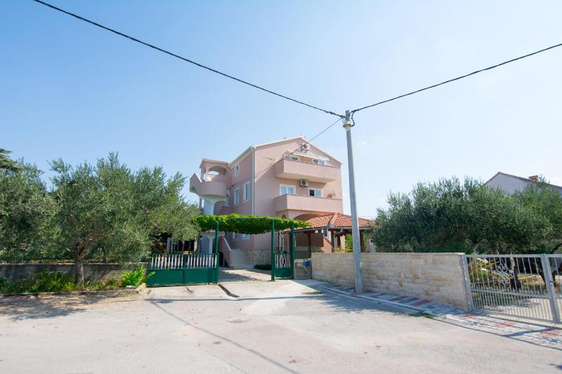 Apartment Lucija - image 1