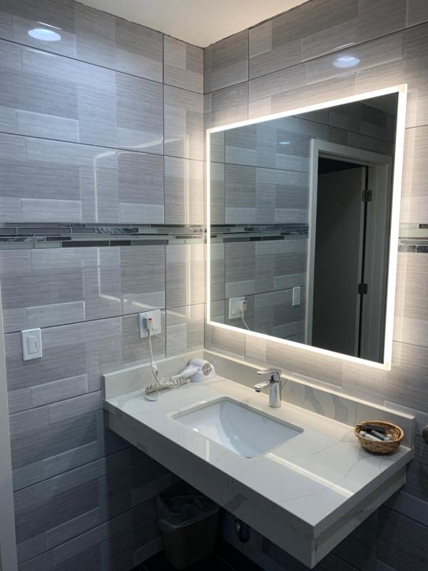 King Room - Disability Access image 2
