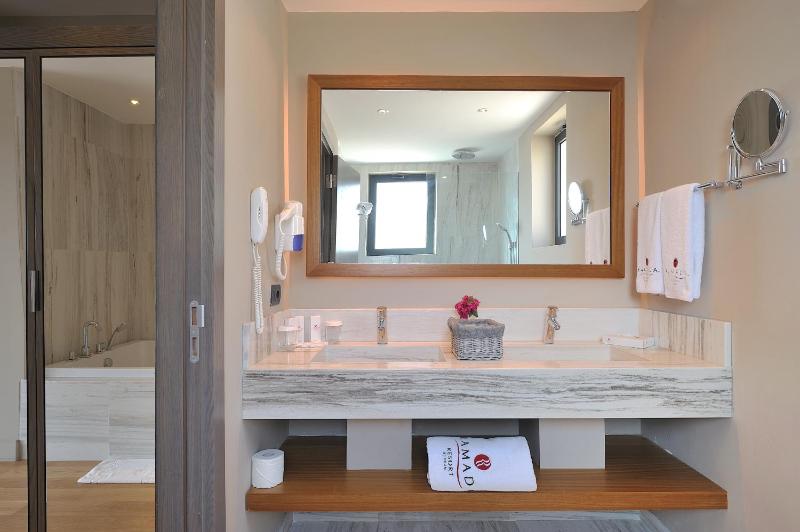 One-Bedroom Villa with Private Pool image 3