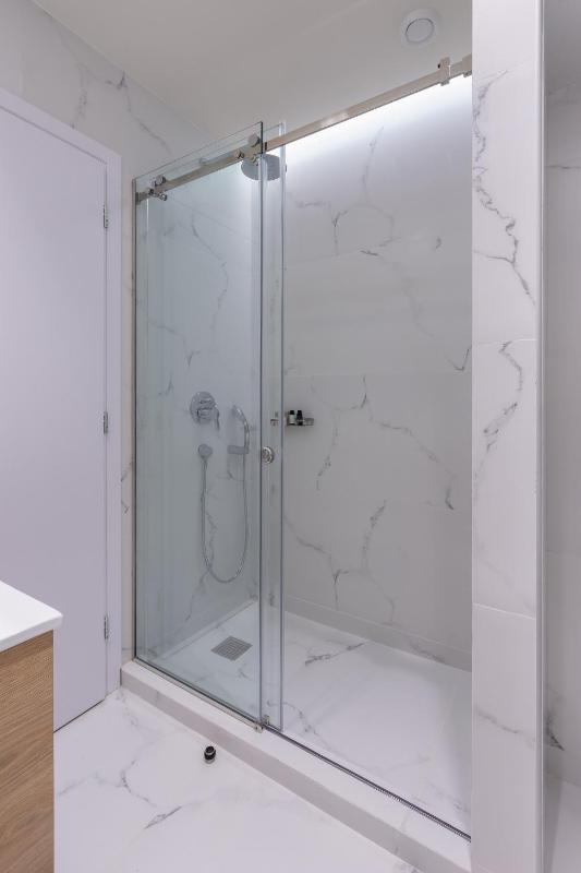 Superior Apartment image 2