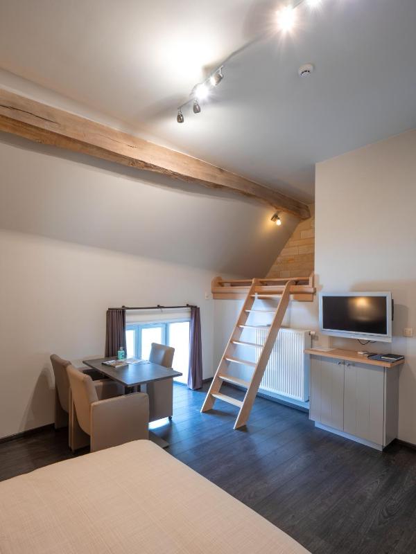 Triple Room image 2