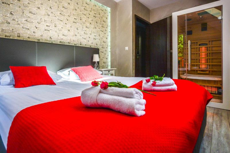 Apartamenty hoteLOVE z sauną - image 5