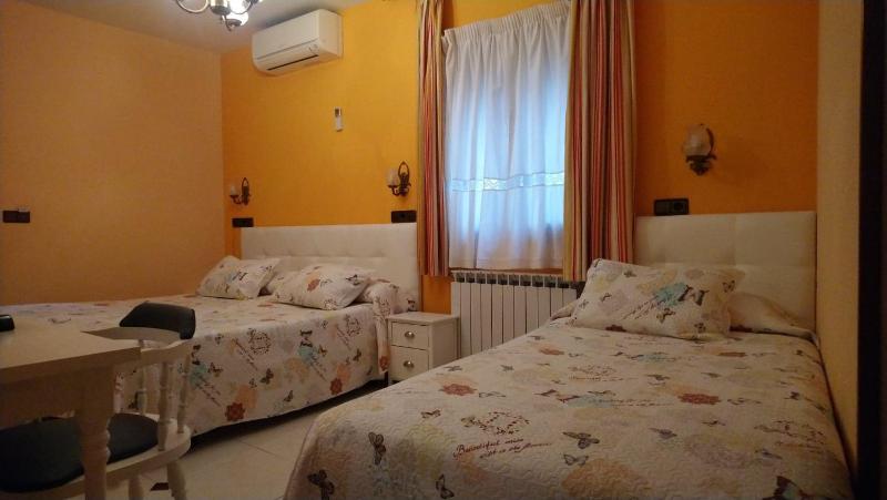 Triple Room image 3