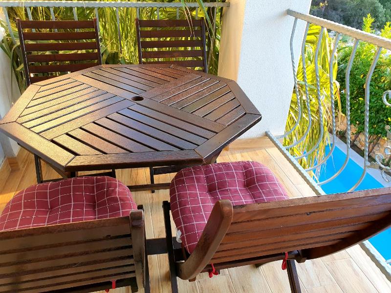 Superior Family Apartment with Balcony (4 star) -Annex Building image 2
