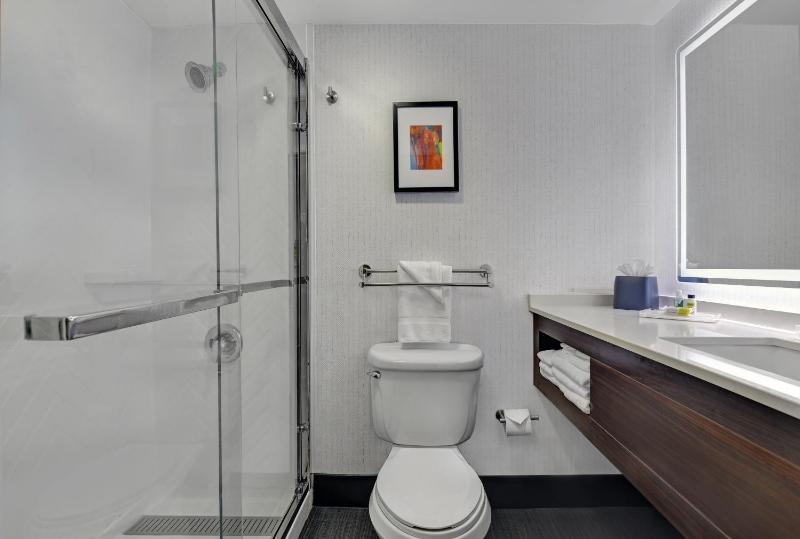 Standard Room image 3