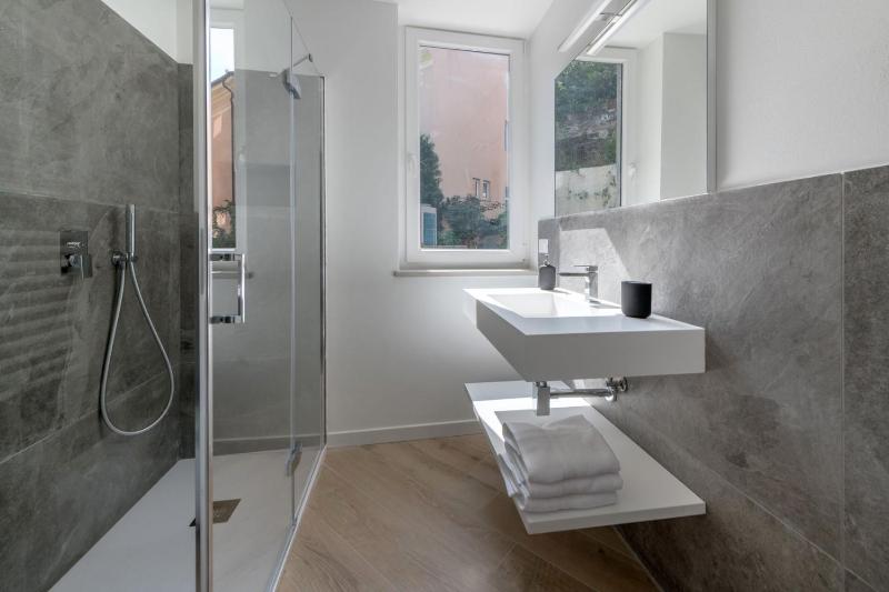 Residence La Torre con private park - image 10