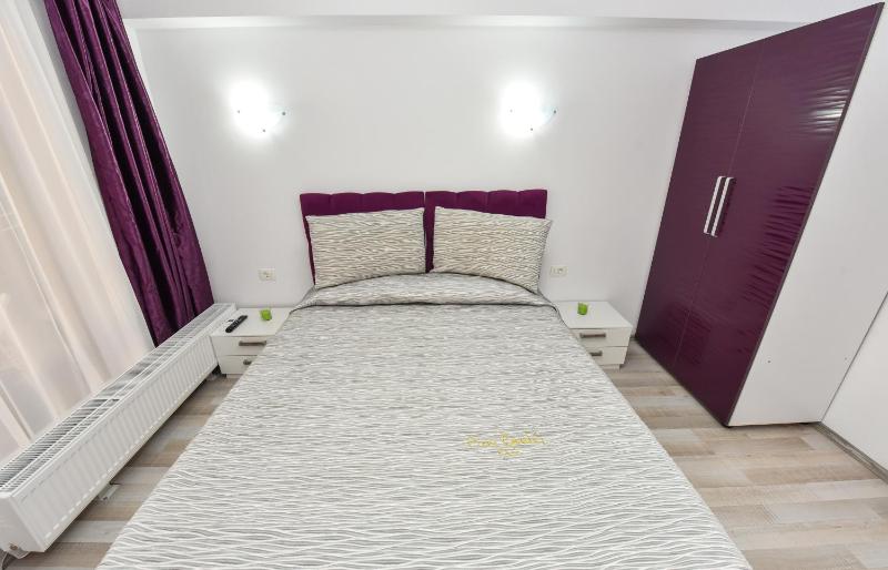 Apartment with Terrace image 4