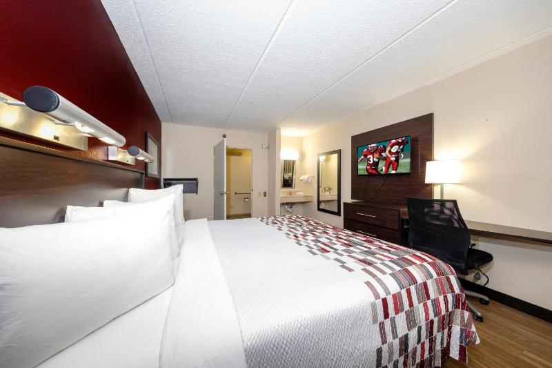 Red Roof Inn Tampa - Brandon - image 30