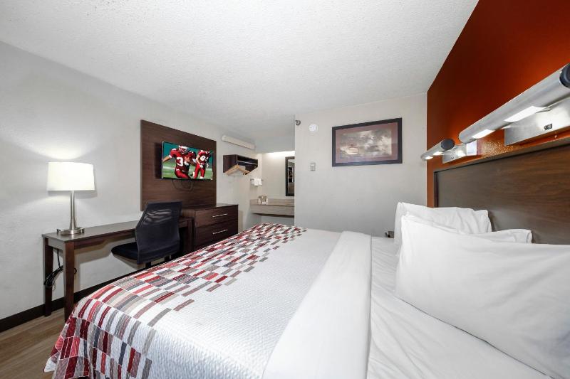 Red Roof Inn Tampa - Brandon - image 27