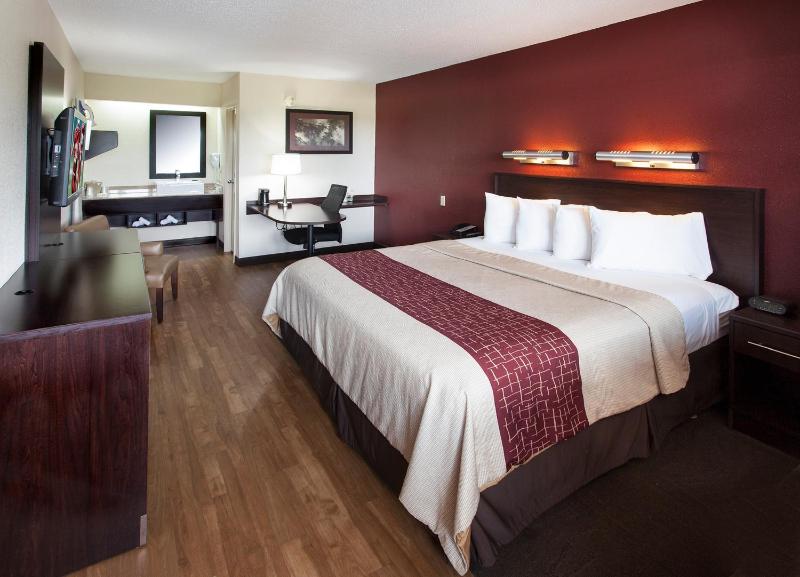 Superior King Room - Smoke Free image 1