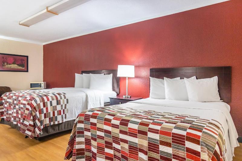 Deluxe Room with Two Double Beds Non-Smoking image 4