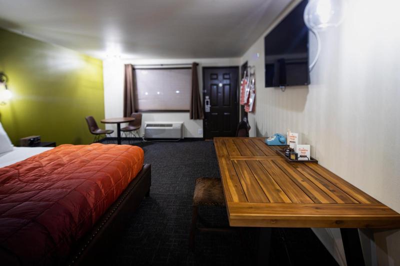 Campfire Hotel - image 47