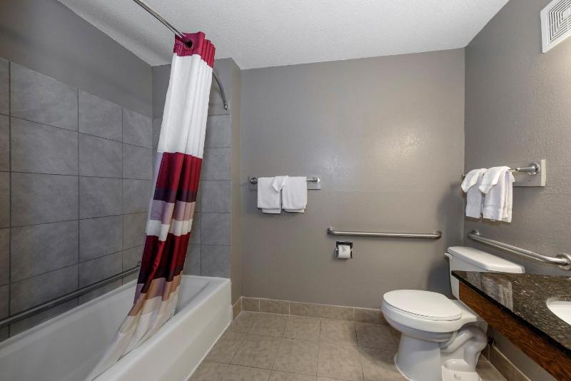 Deluxe King Room Disability Access Non-Smoking image 2