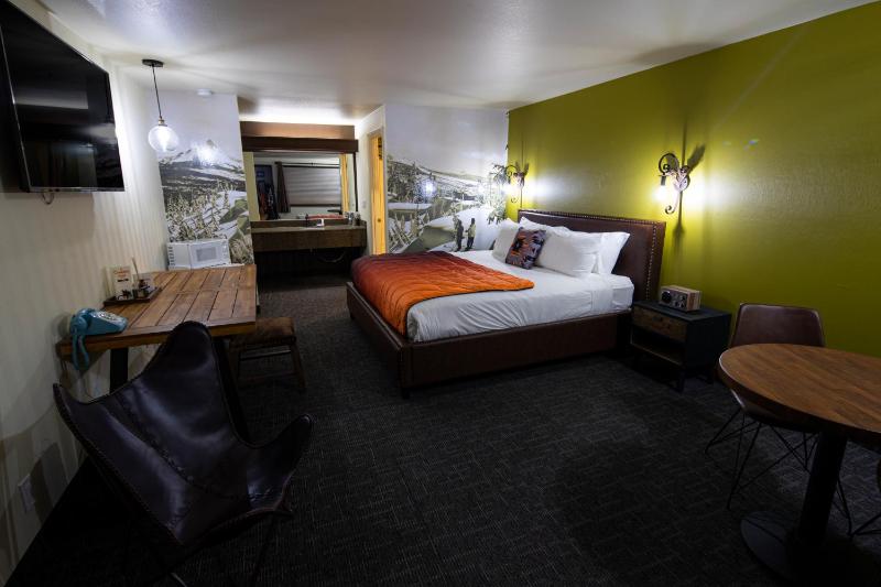 Campfire Hotel - image 29