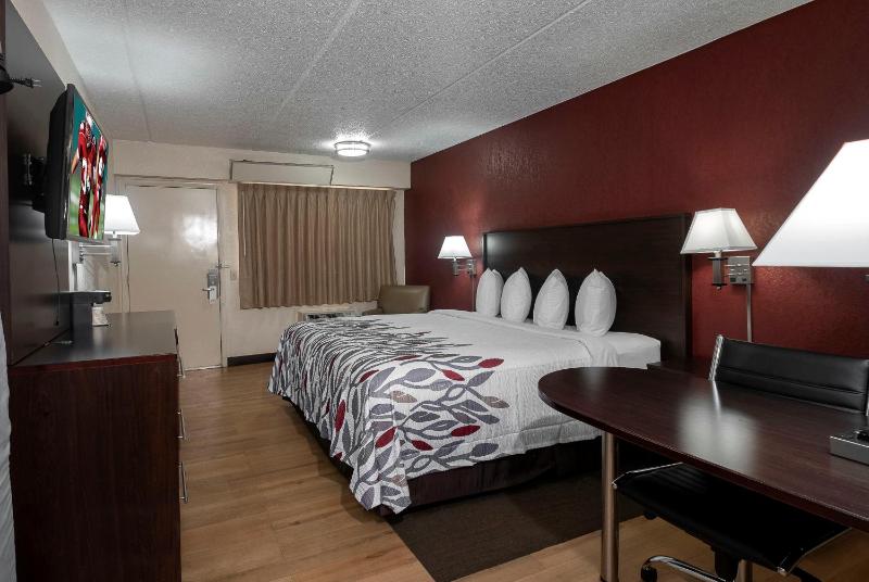 Superior King Room Non-Smoking image 3