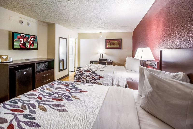 Deluxe Double Room with Two Double Beds - Non-Smoking image 3