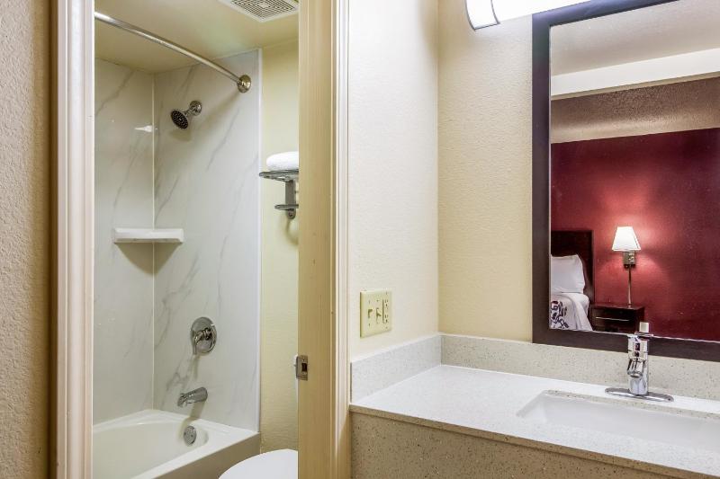 Deluxe King Room - Non-Smoking image 2