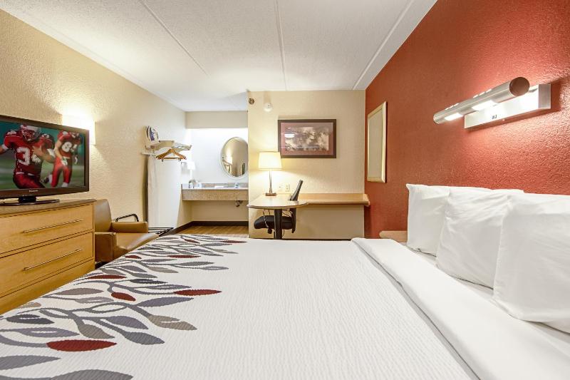 Superior King Room Smoke Free image 4