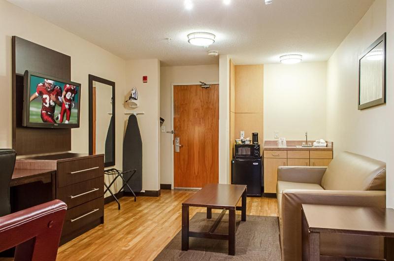  Suite King Room Smoke Free image 3
