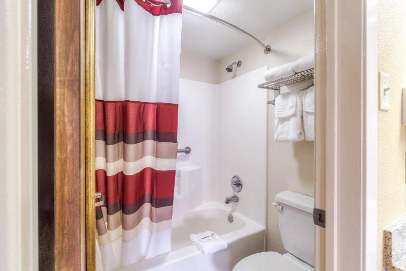 Superior King Room with Spa Bath Non-Smoking image 2