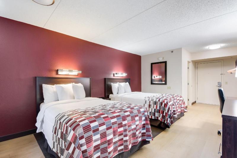 Deluxe Room with Two Double Beds Smoke Free image 3