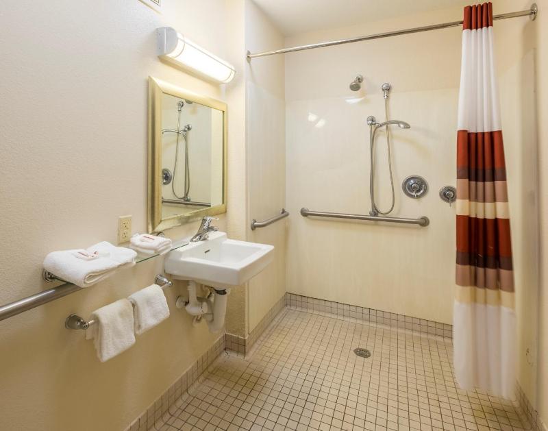 Red Roof Inn Jacksonville Airport - image 12