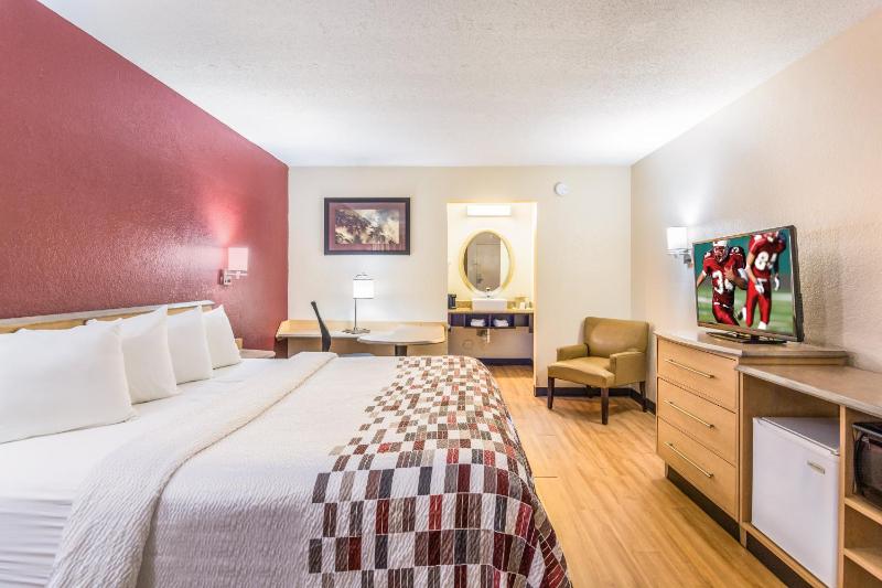 Superior King Room - Non-Smoking image 4