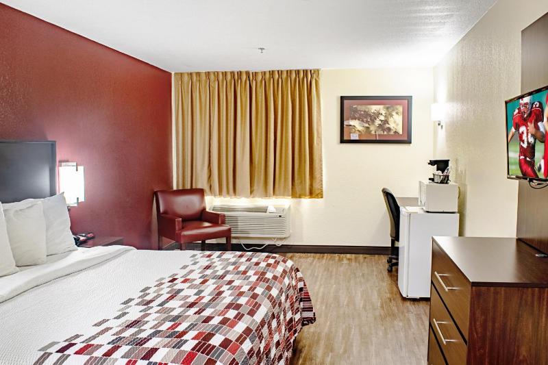 Superior King Room with Spa Bath Smoke-Free image 4