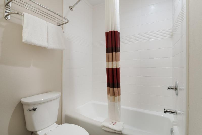 Superior King Room - Non-Smoking image 3