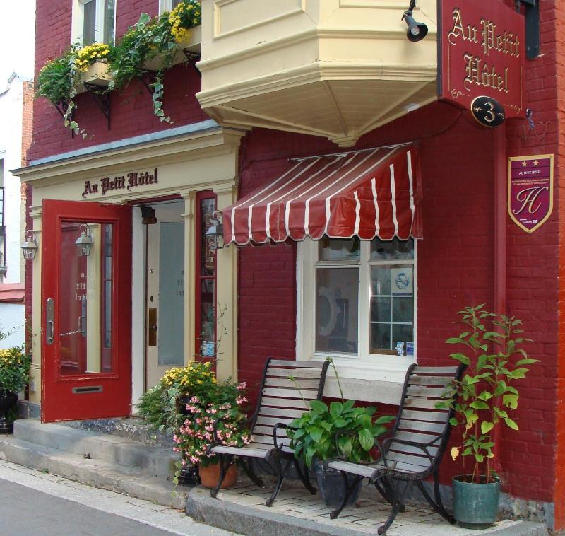 Au Petit Hôtel - image 12