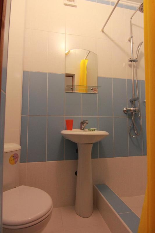 Standard Double or Twin Room image 1