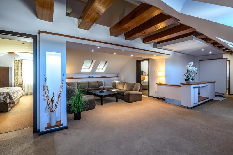 Three-Bedroom Suite image 3