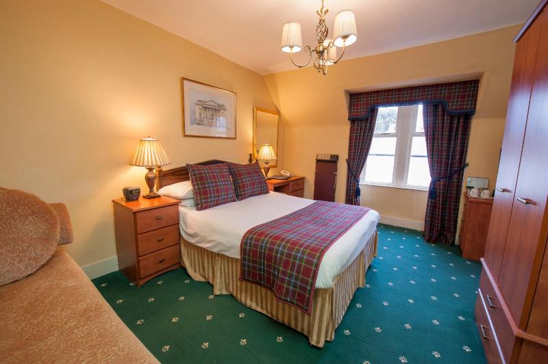 Double Room with Sofa Bed image 4