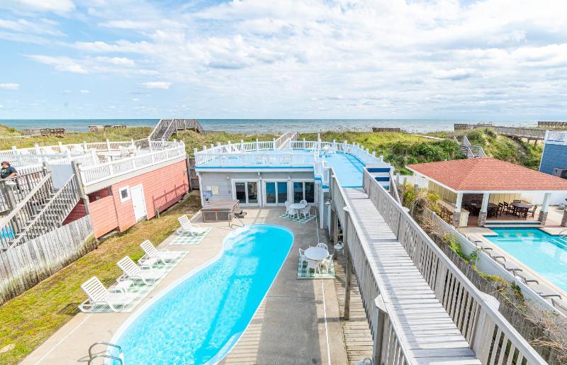 Blue Crush - KDH MP 8 Oceanfront Ocean Views Pool Cabana Hot Tub Elevator Rec Room Pets OK - image 1