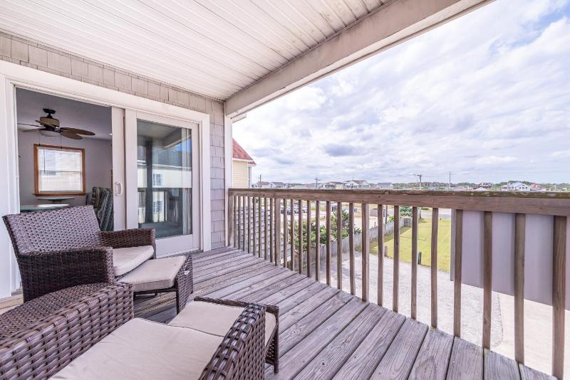 Blue Crush - KDH MP 8 Oceanfront Ocean Views Pool Cabana Hot Tub Elevator Rec Room Pets OK - image 30