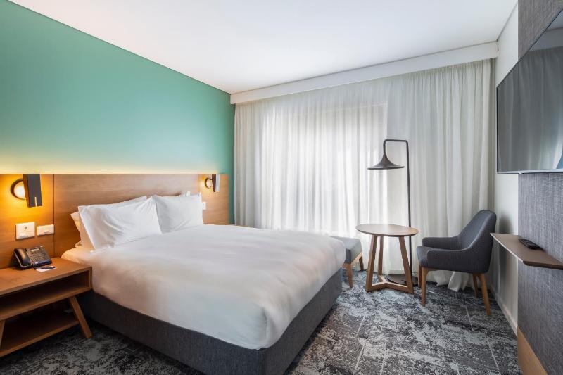Standard Room image 2