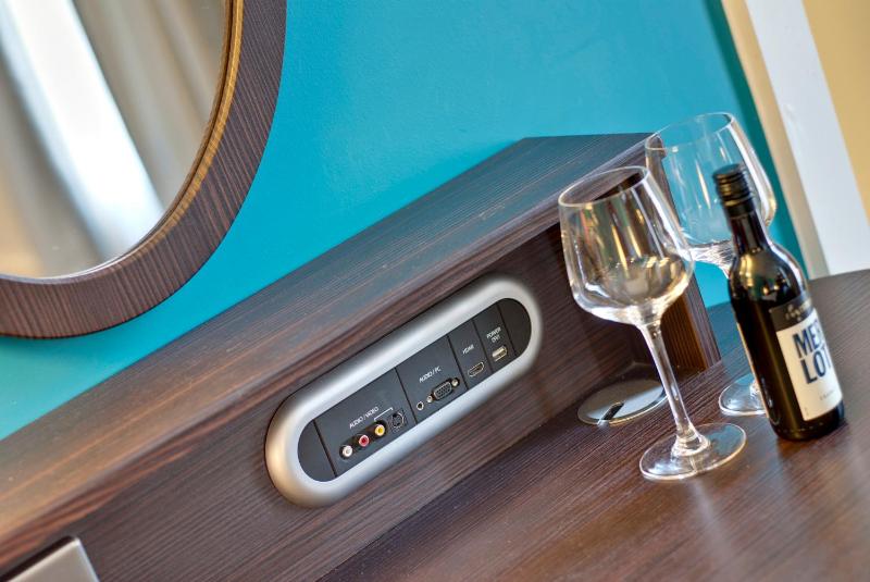 Premium Double Room image 3