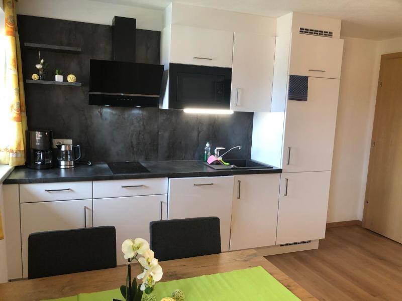 Superior One-Bedroom Apartment image 1