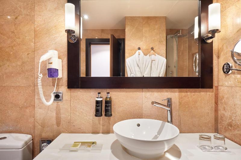 Double Room with Sagrada Familia View image 4