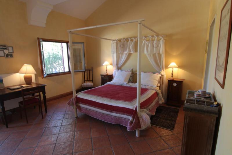 Standard Double Room image 2