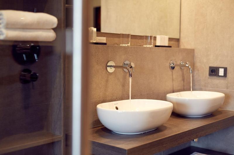Suite image 3