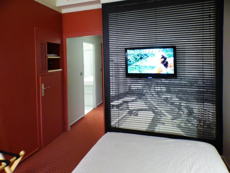 Standard Single Room image 2