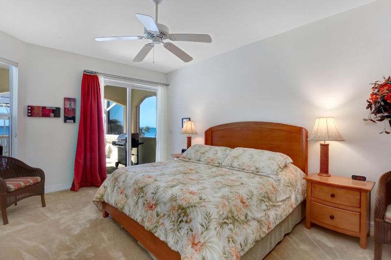 Deluxe Villa image 3