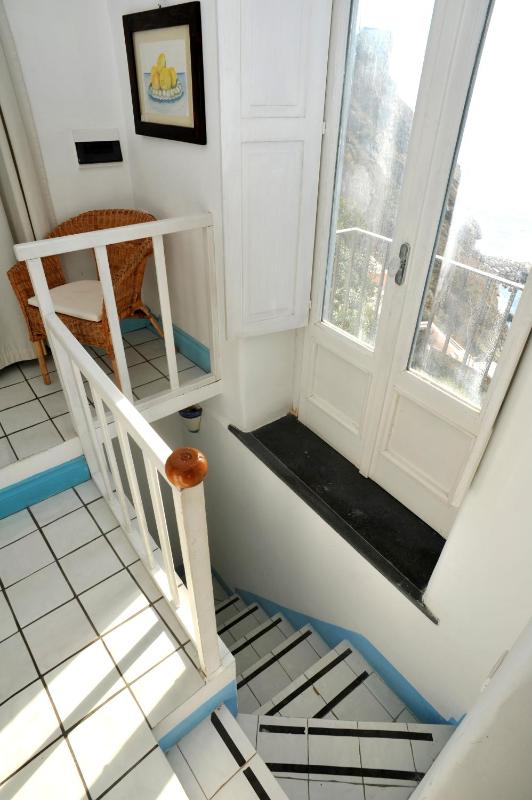 Double Room with Sea View image 4