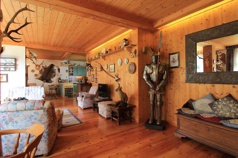 Das Haus des Ritters Images